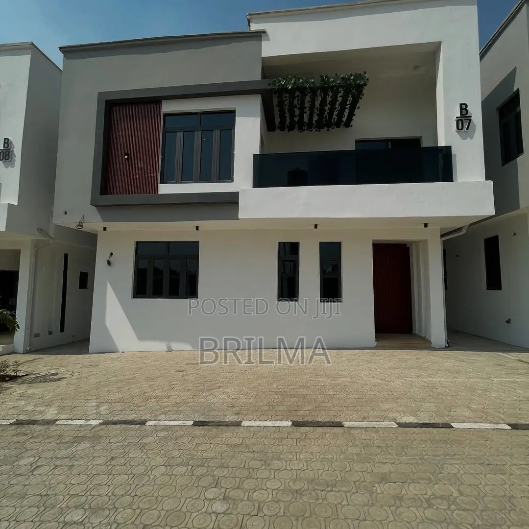 4bdrm Duplex in Kado for sale