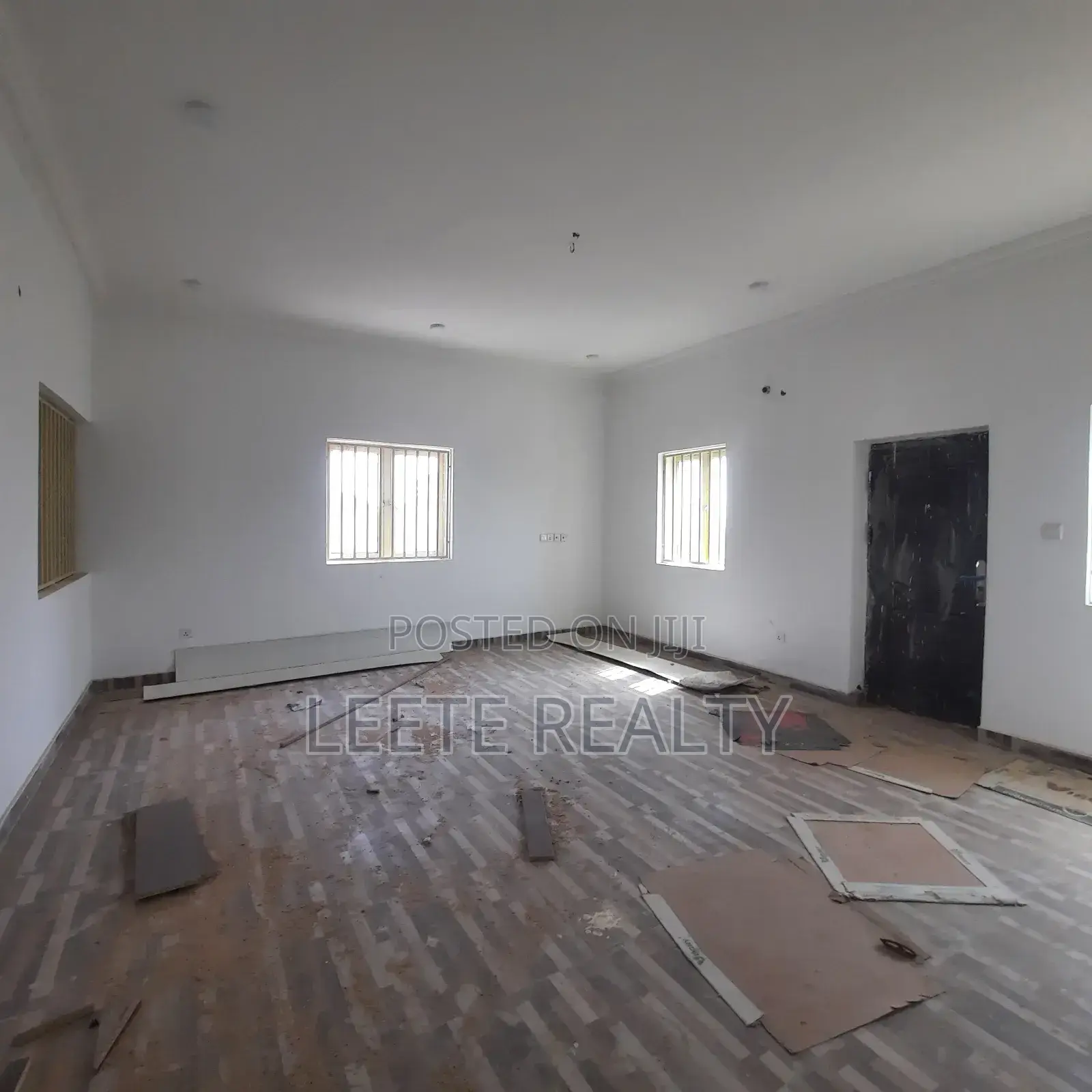 4bdrm Townhouse/Terrace in Katampe Extension for sale