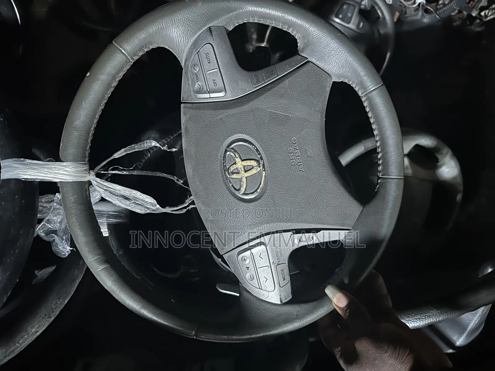 Staring Wheel 2.7 Camry Full Option