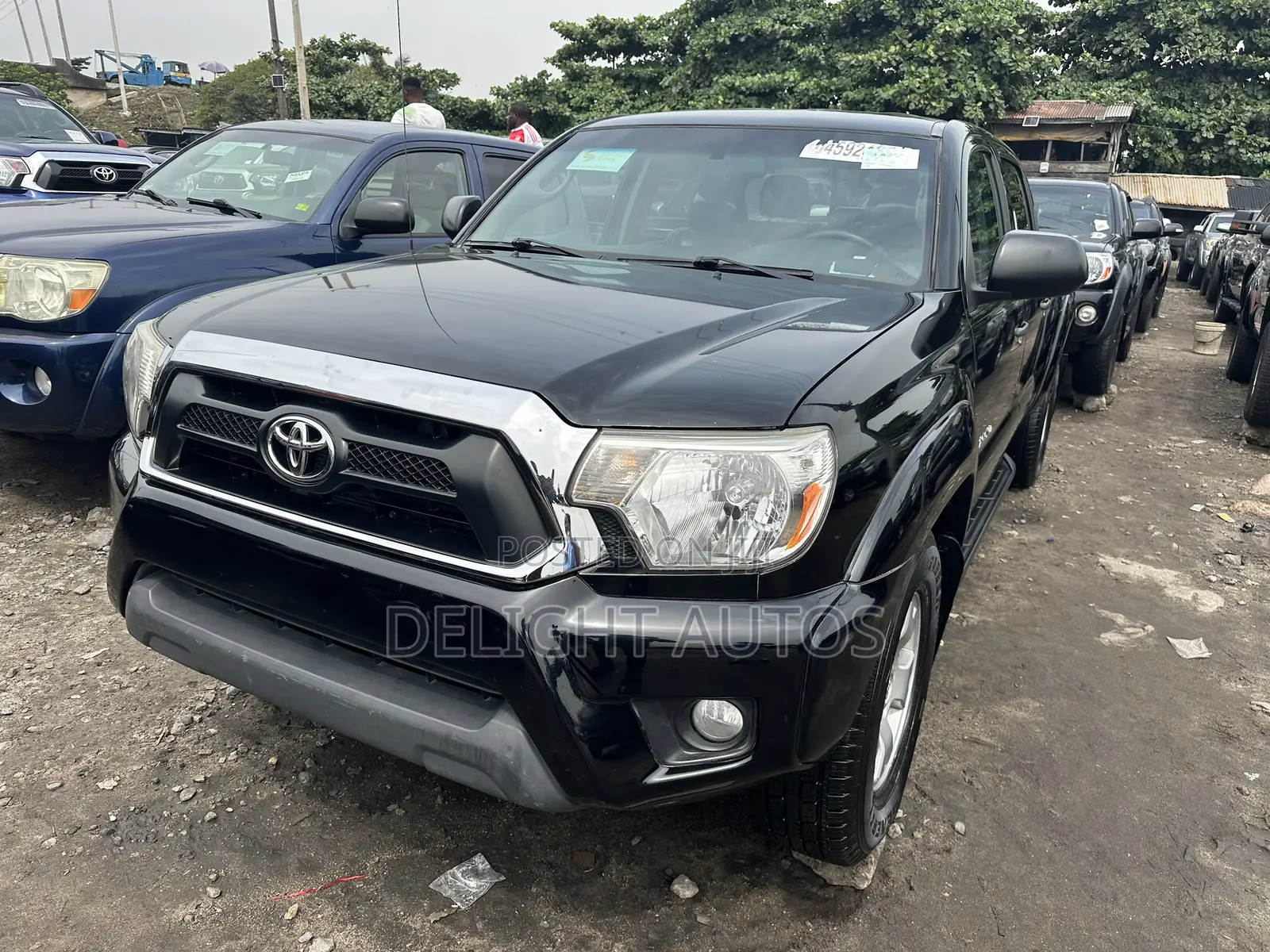 Toyota Tacoma 4dr Access Cab 4WD 6.1 ft. SB (2.7L 4cyl 4A) 2015 Black
