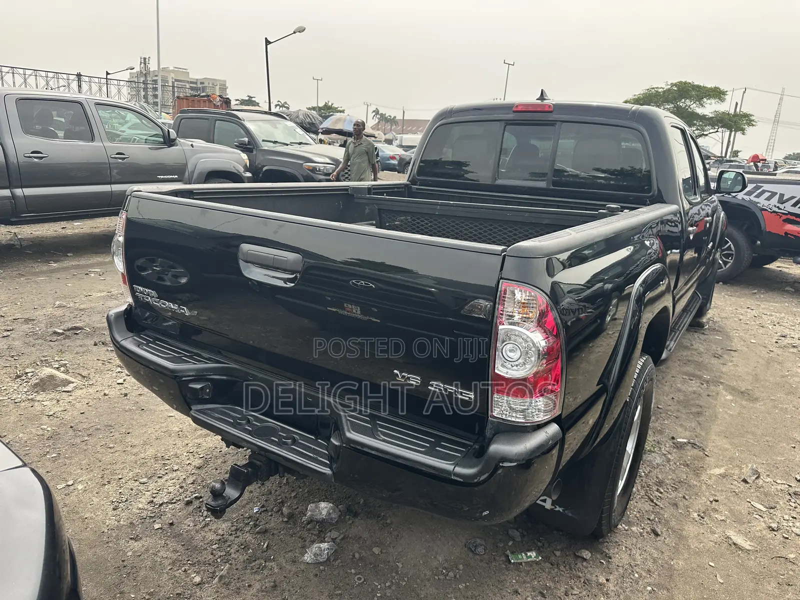 Toyota Tacoma 4dr Access Cab 4WD 6.1 ft. SB (2.7L 4cyl 4A) 2015 Black