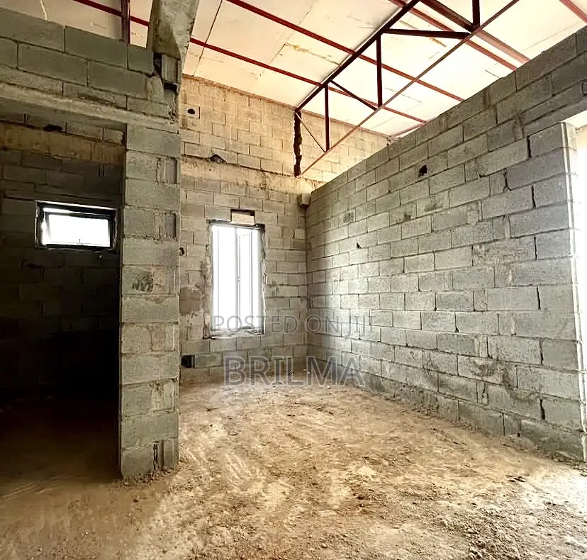 5bdrm Duplex in Mabushi for sale