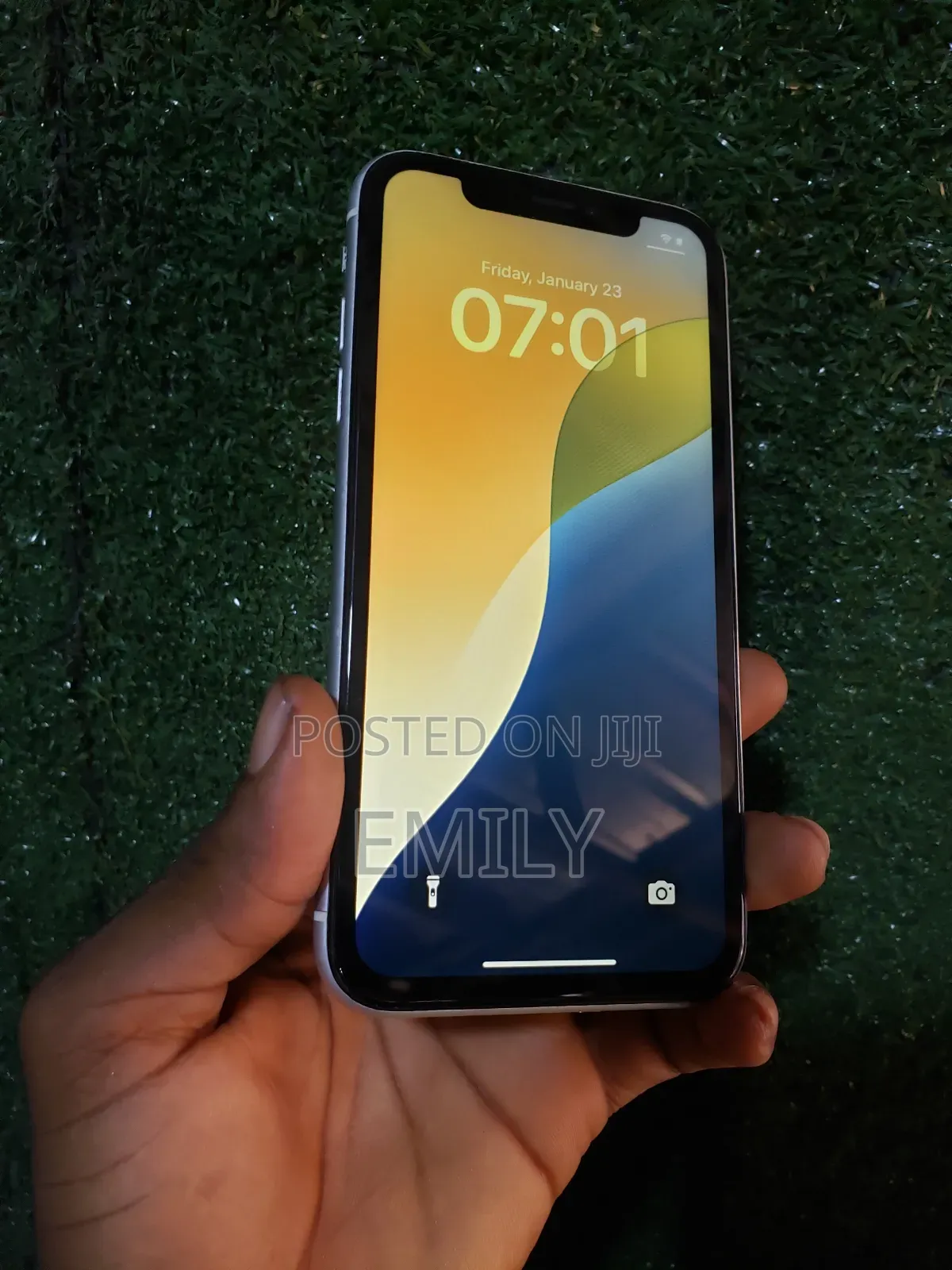 Apple iPhone XR 64 GB White