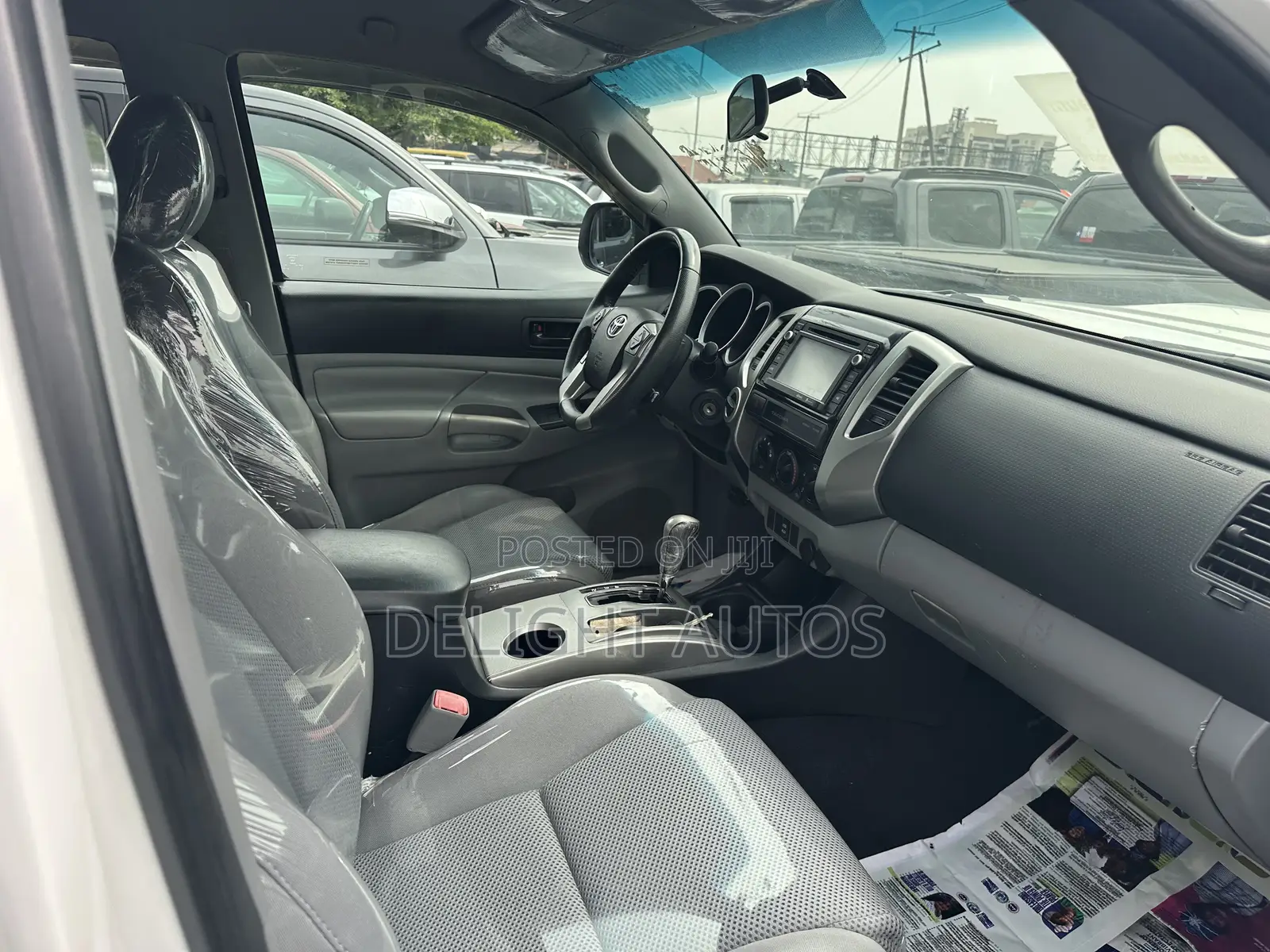 Toyota Tacoma V6 4dr Access Cab 4WD 6.1 ft. SB (4.0L 6cyl 5A) 2015