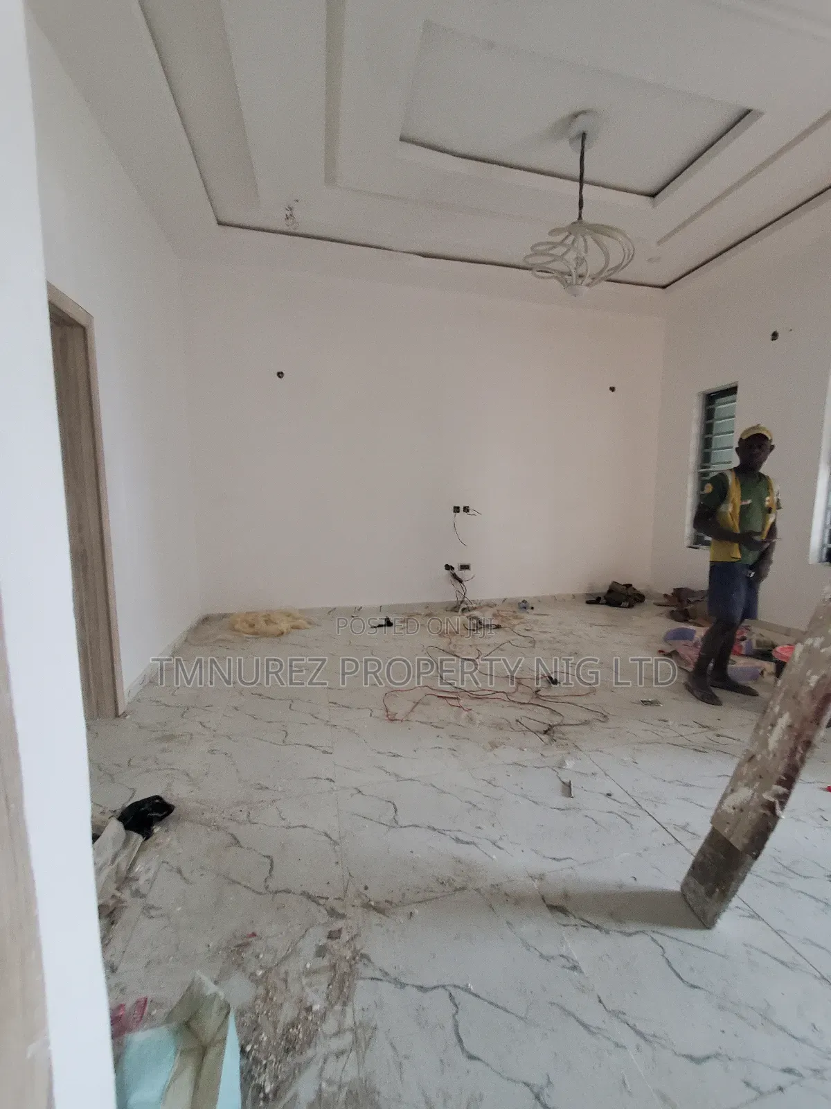 4bdrm Duplex in Orchil Road, Chevron for rent
