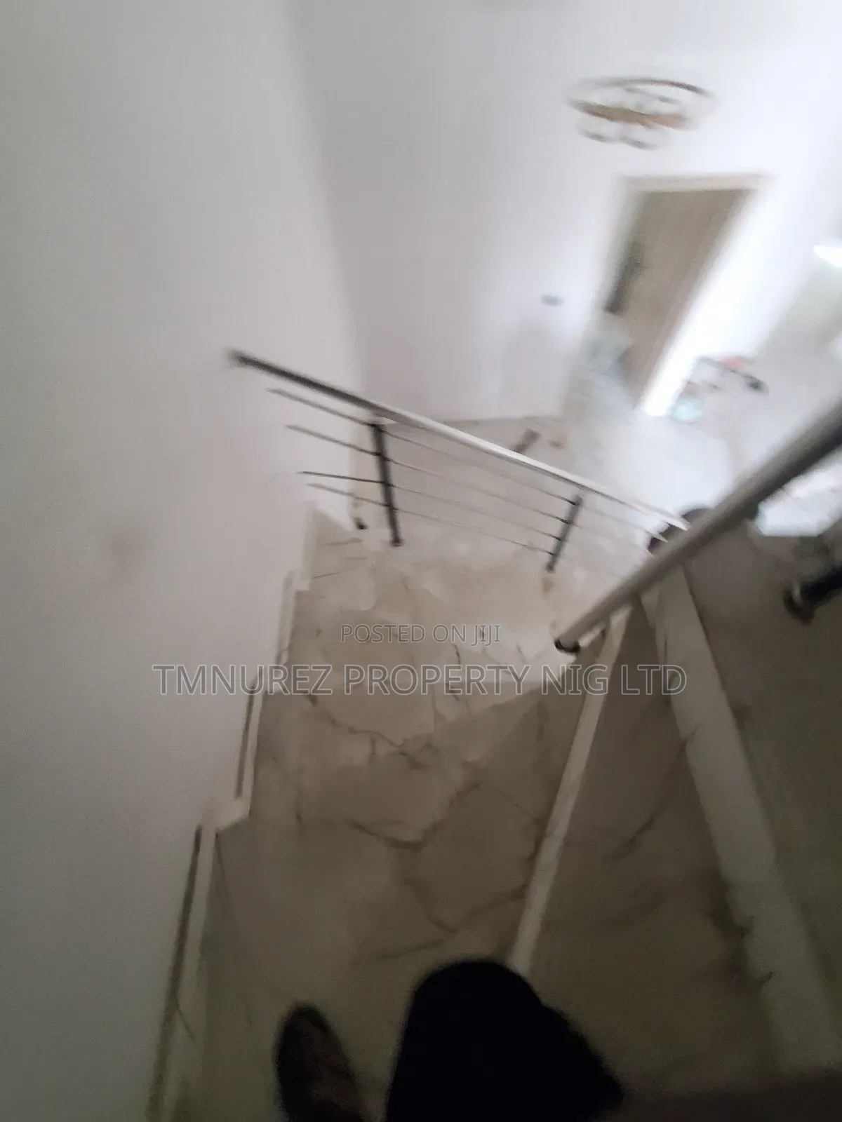 4bdrm Duplex in Orchil Road, Chevron for rent