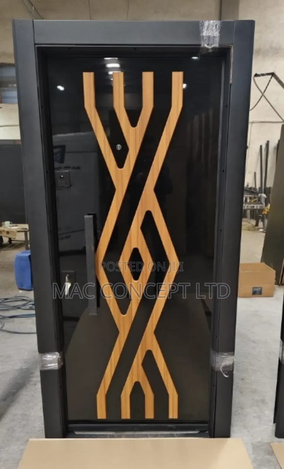 3ft Black With Line Brown Design