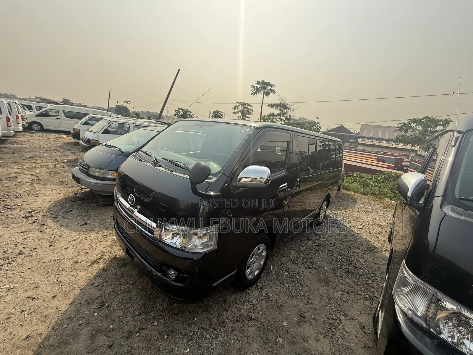 Toyota HiAce 2010 Black