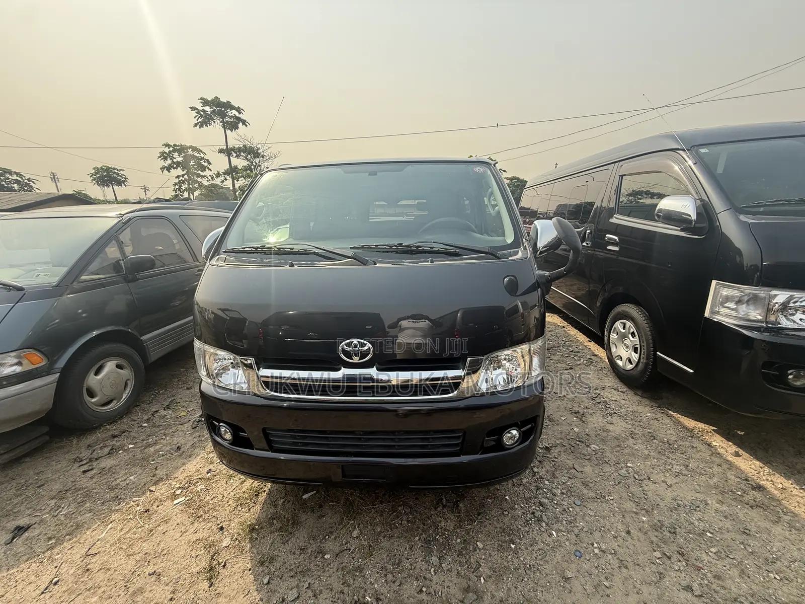 Toyota HiAce 2010 Black