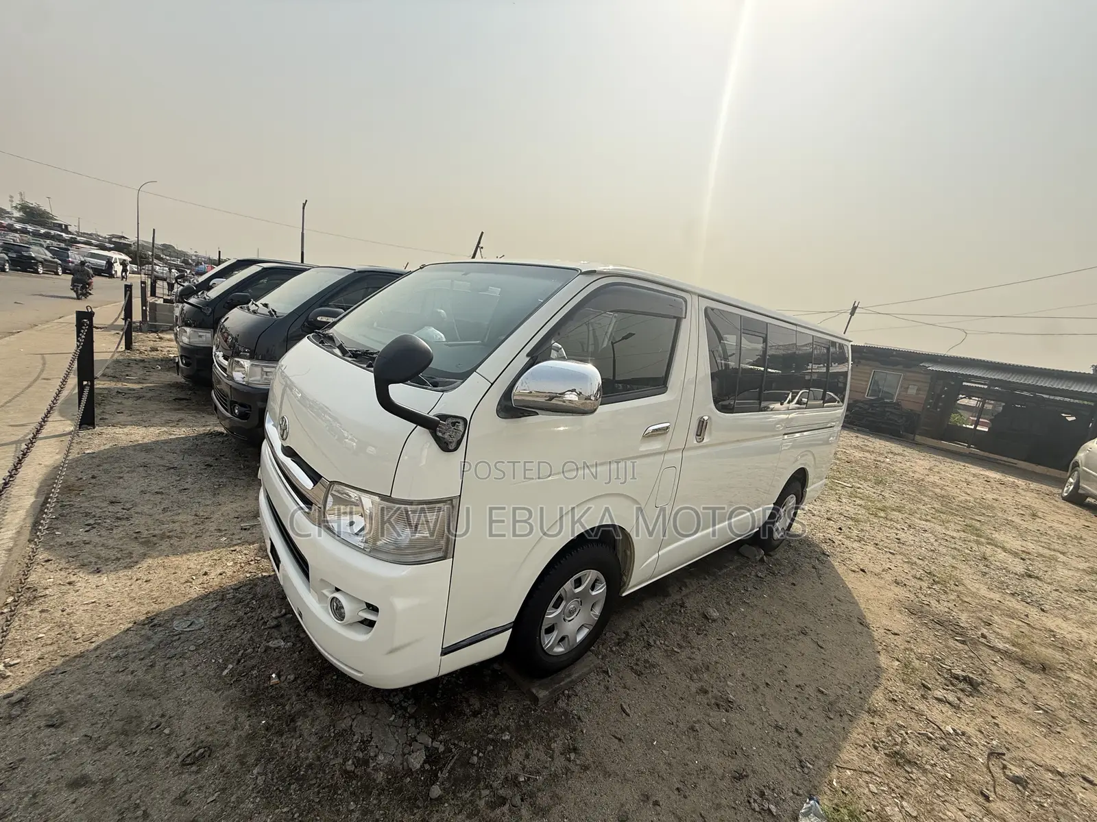 Toyota HiAce 2010 White