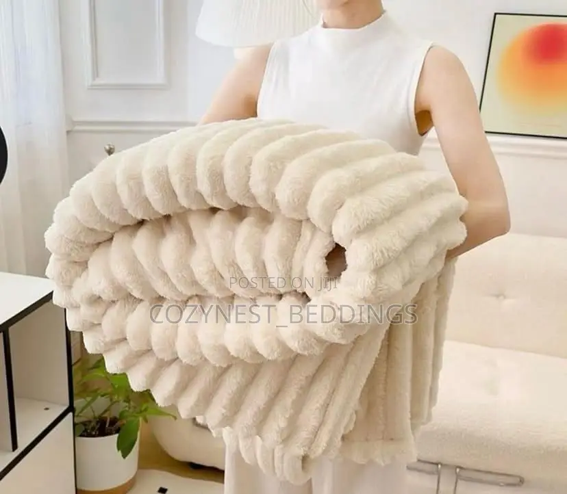 Fur Rabbit Throw Blanket – Ultra Soft Fluffy Blanket for Bed Couch