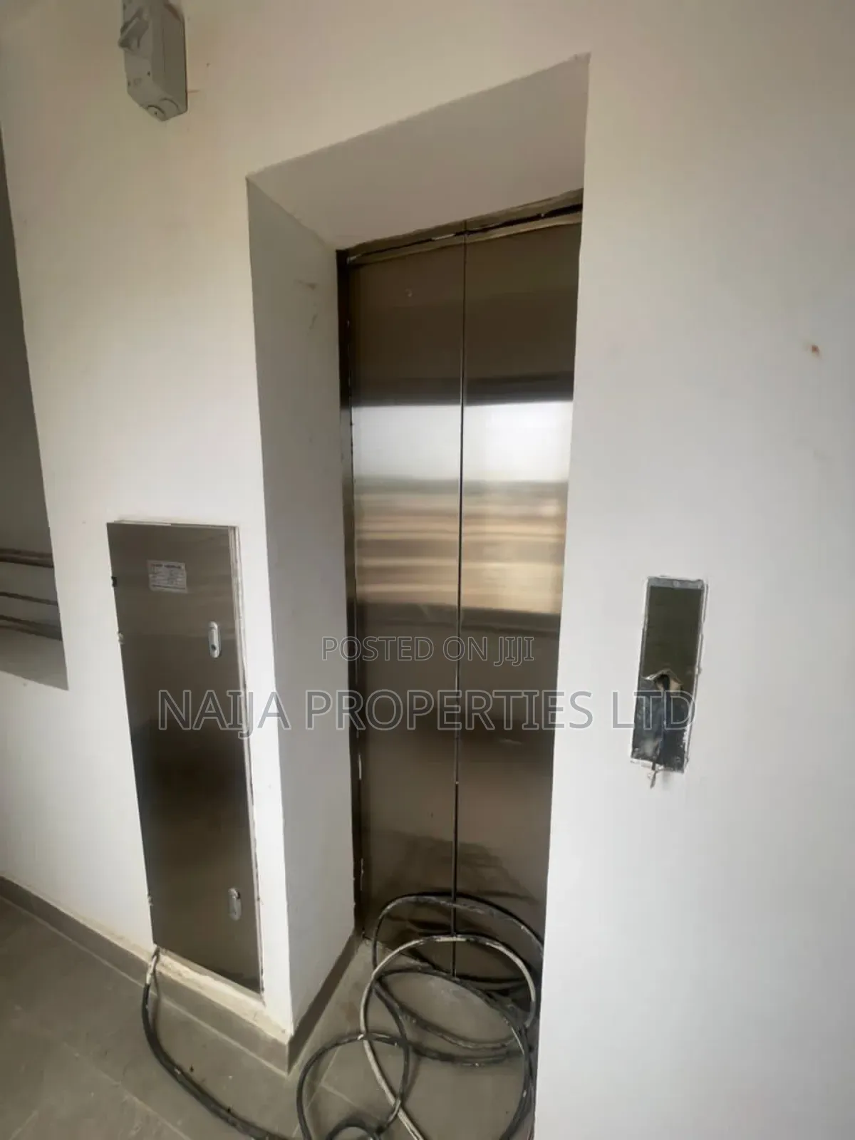 2bdrm Apartment in Off Awolowo Rd, Ikoyi for sale