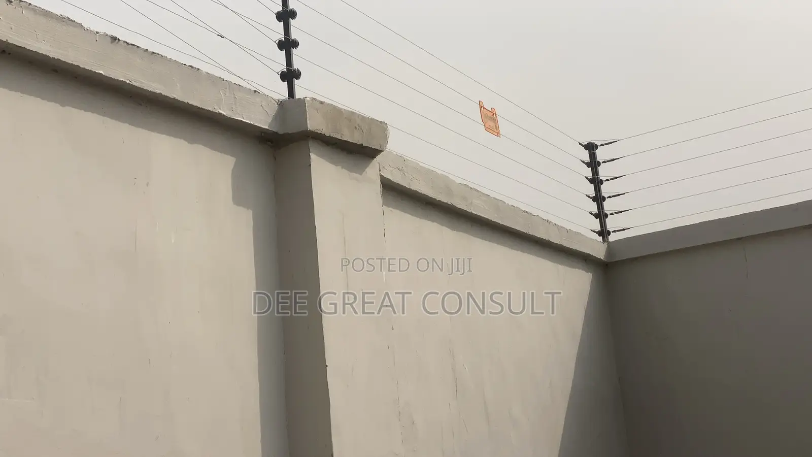 Electric Fencing Wire With Solar Powered