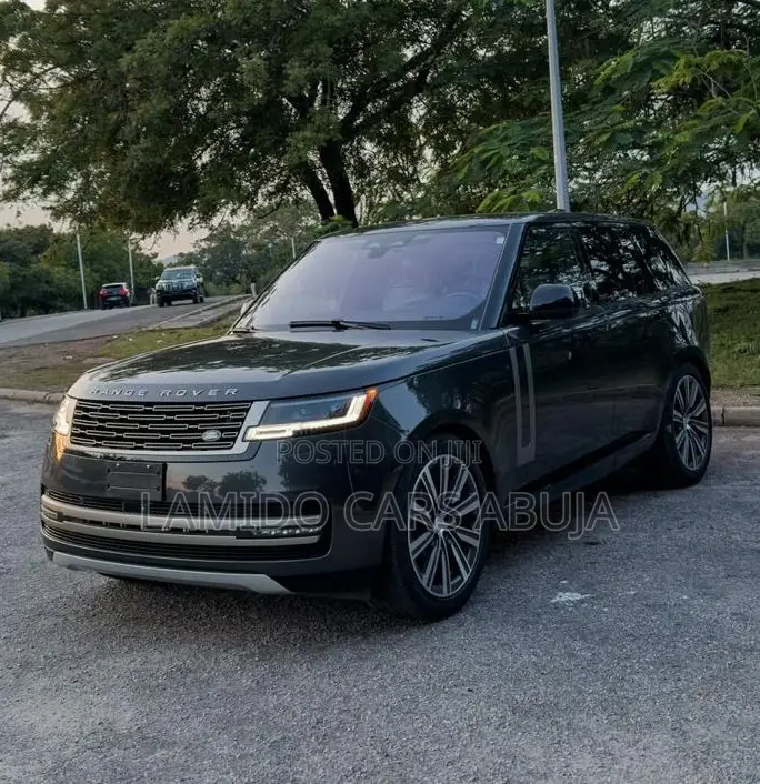 Land Rover Range Rover Vogue 2023 Black