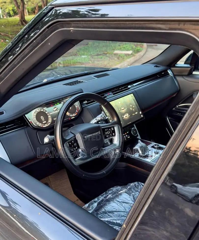 Land Rover Range Rover Vogue 2023 Black