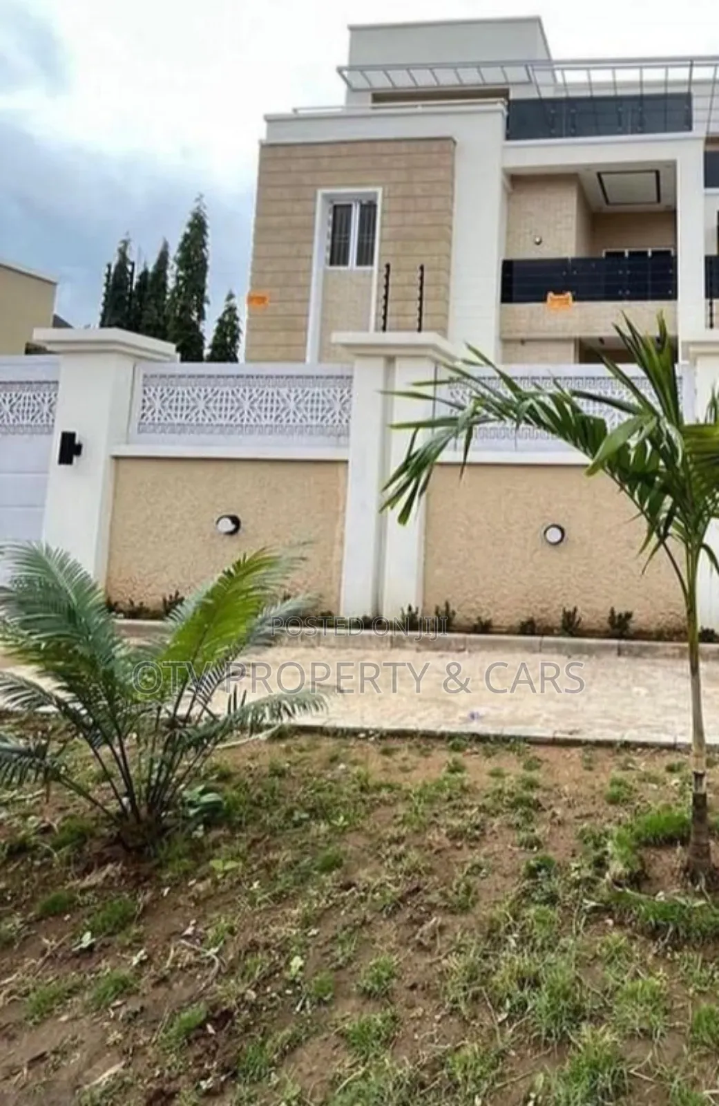 Furnished 7bdrm Mansion in Maitama for sale