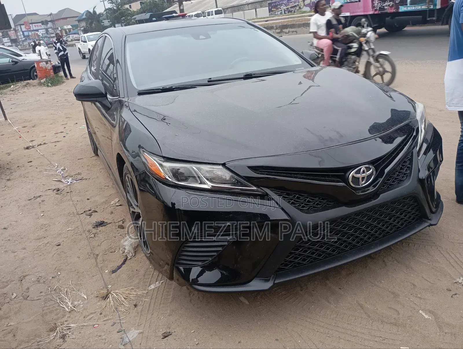 Toyota Camry SE FWD 2020 Black