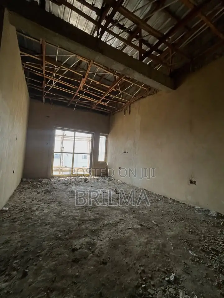 4bdrm Duplex in Jahi for sale