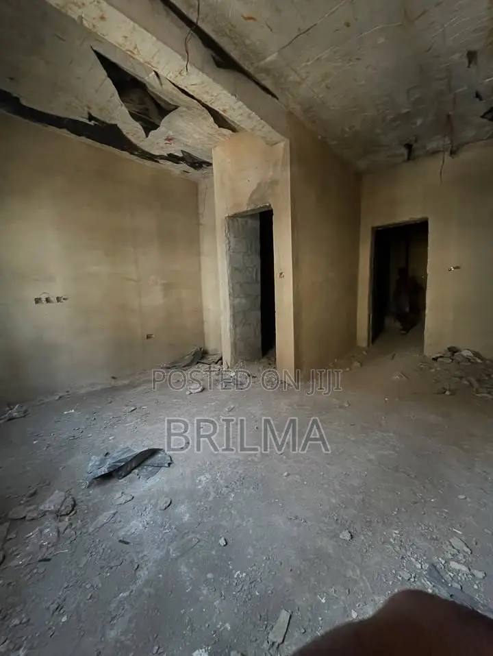 4bdrm Duplex in Jahi for sale