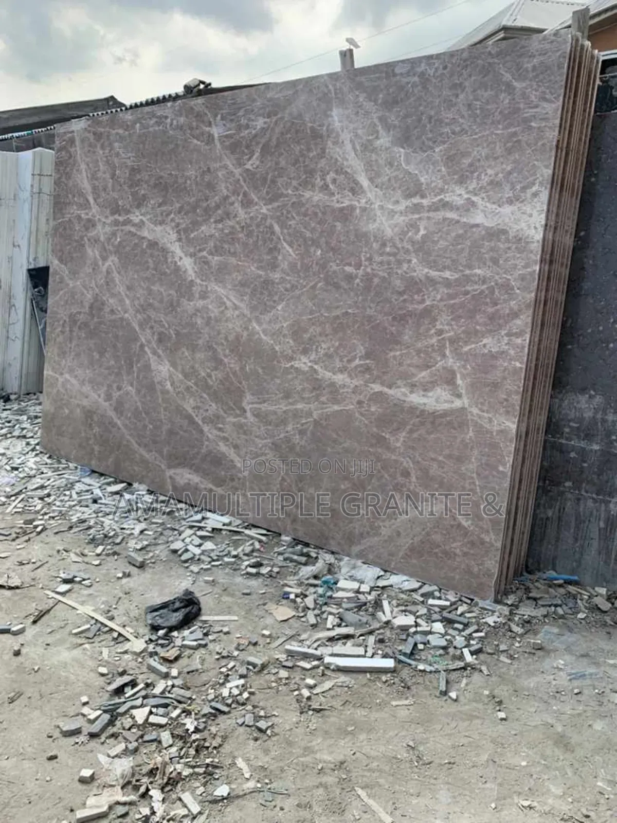Brown Quartz Slabs