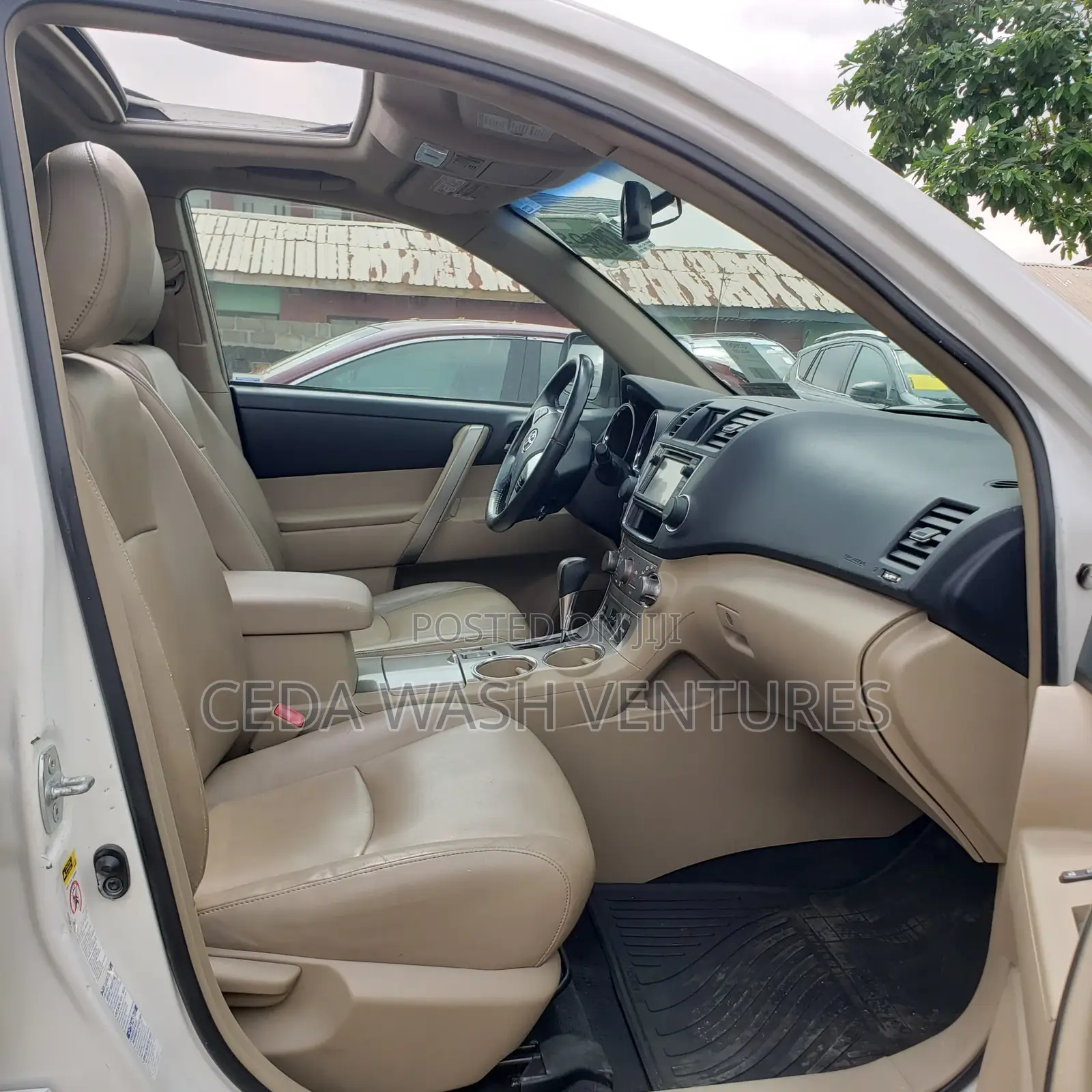 Toyota Highlander Limited 3.5l 4WD 2013 White