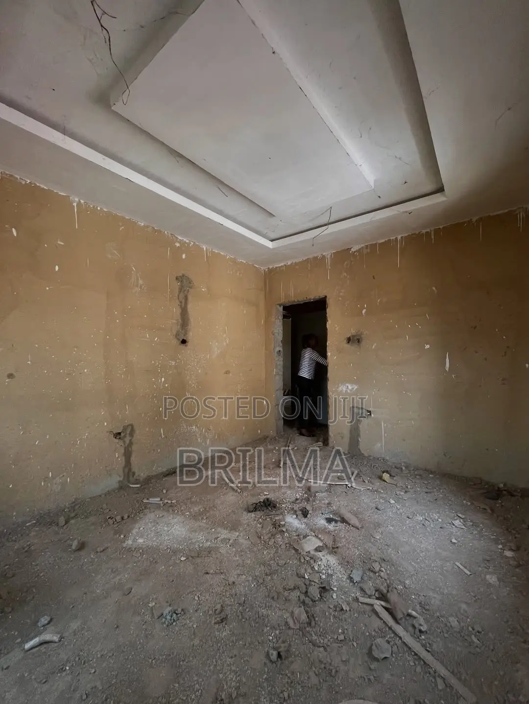 4bdrm Duplex in Durumi for sale