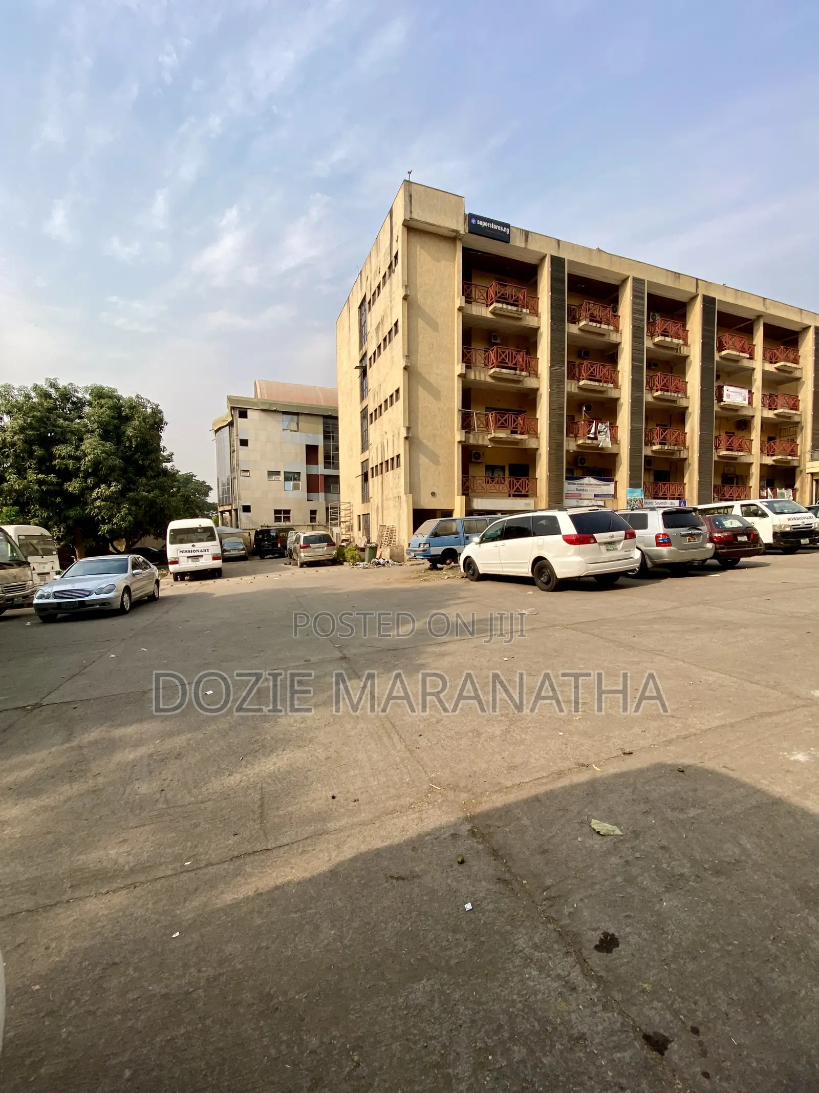 Fully Functional Commercial Plaza