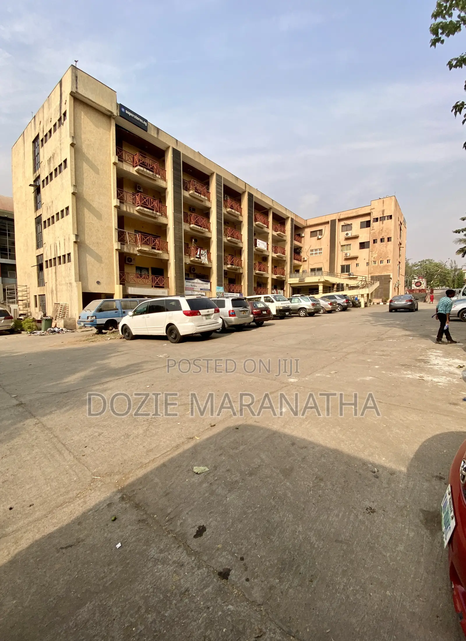 Fully Functional Commercial Plaza