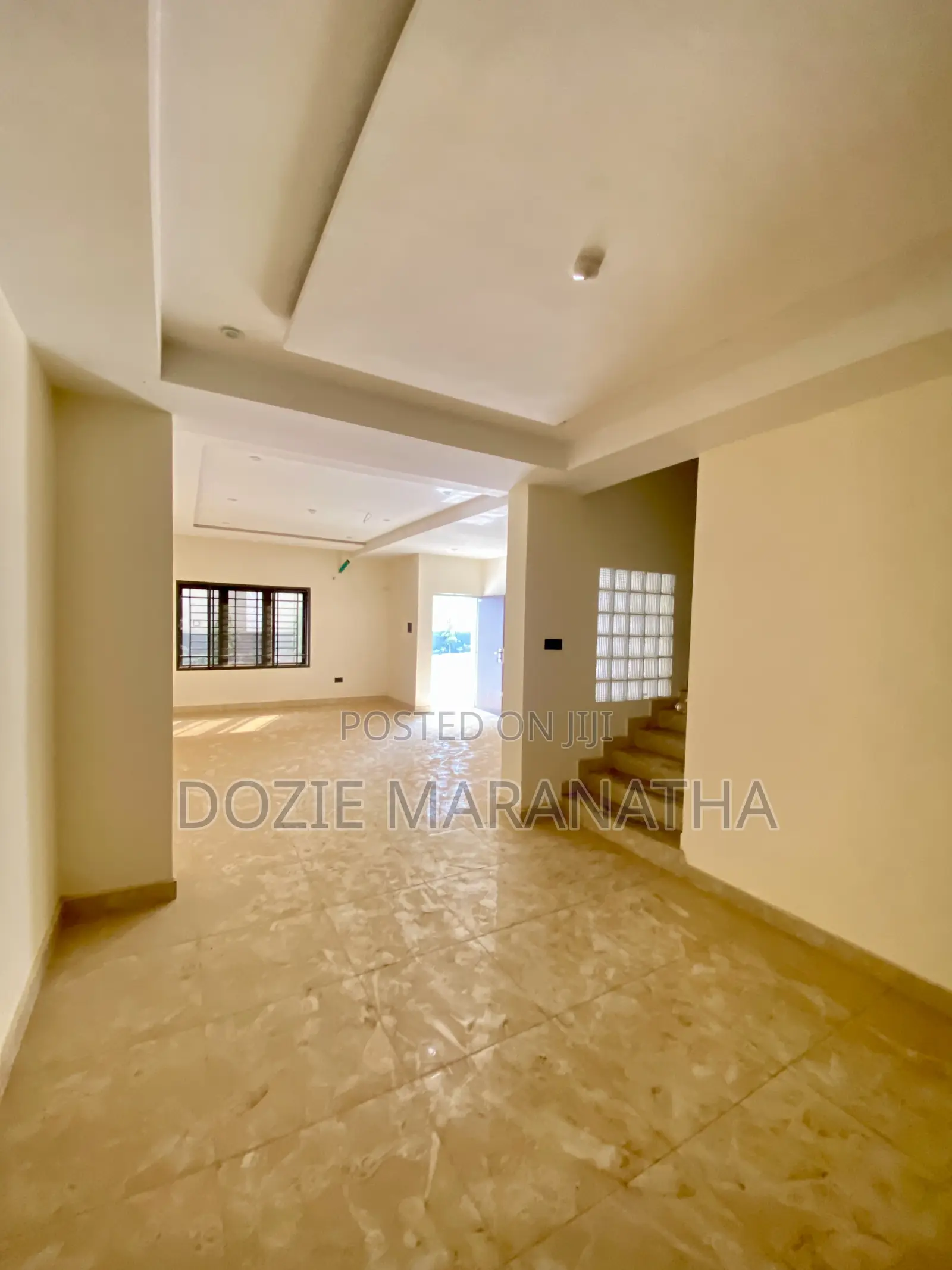 4bdrm Townhouse/Terrace in Jahi for sale