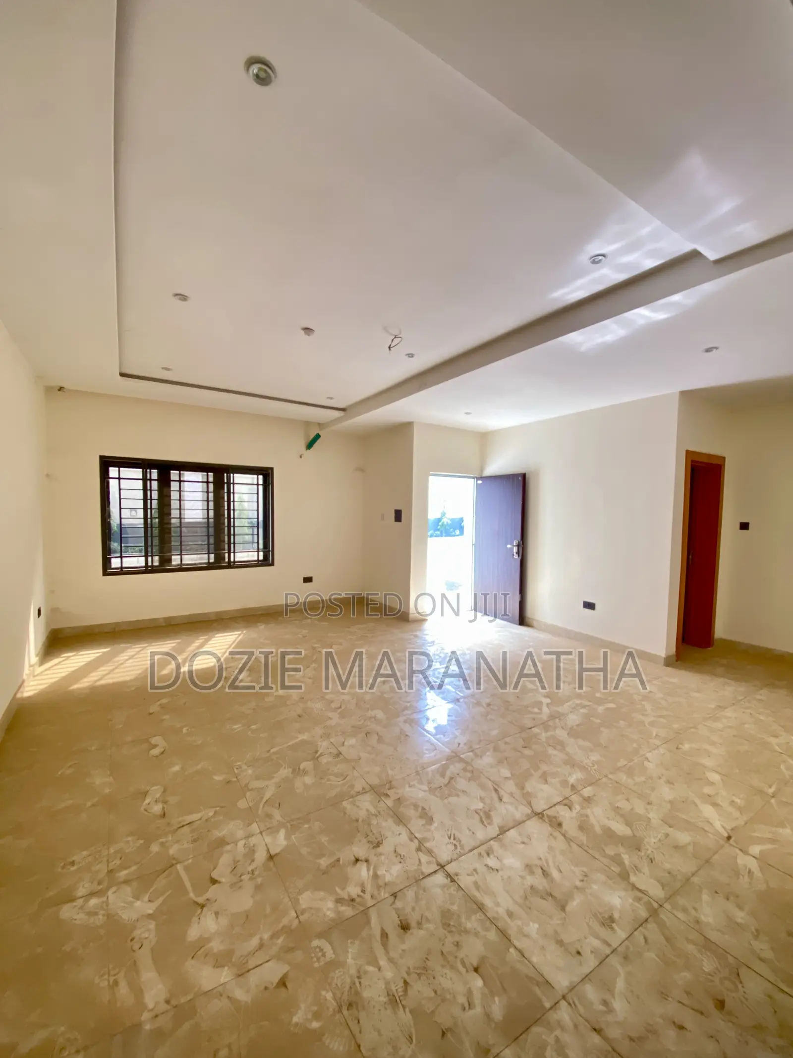 4bdrm Townhouse/Terrace in Jahi for sale