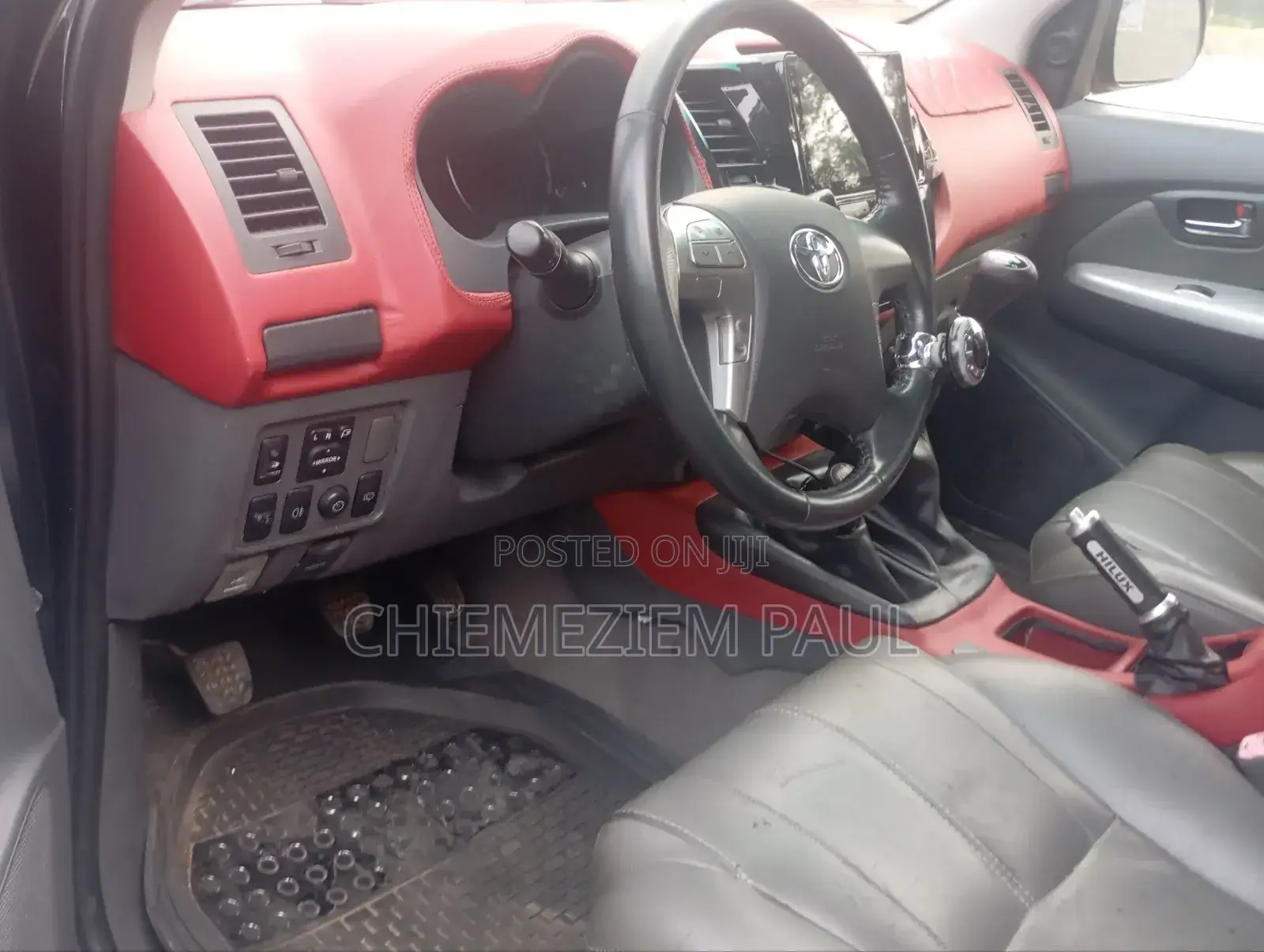 Toyota Hilux 2.5 D-4D SRX 2012 Black