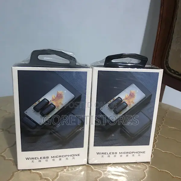 Smart Wireless Lapel Microphone With Charging Box