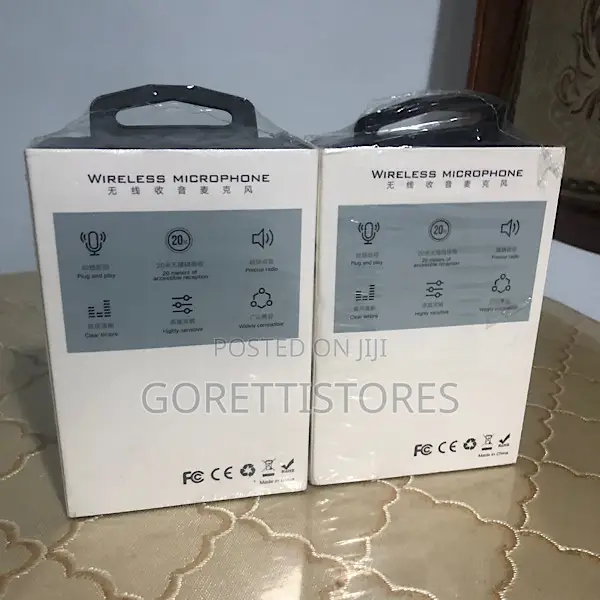 Smart Wireless Lapel Microphone With Charging Box