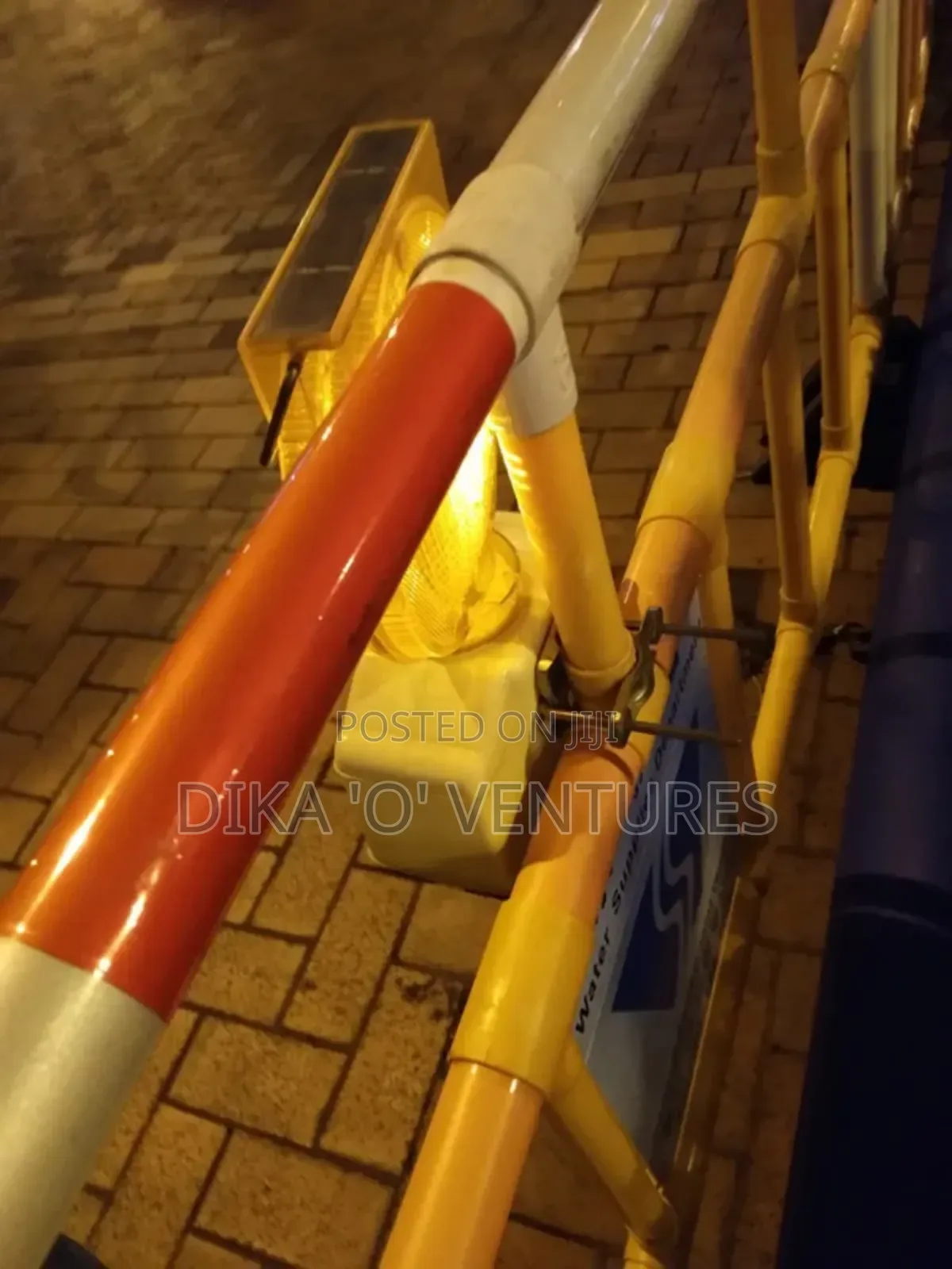 Road Barricade Flashing Warning Light Amber Led Solar Warning Lights