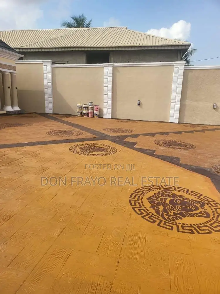 3bdrm Bungalow in Elebu Oluyole Estate, Akala Express for sale