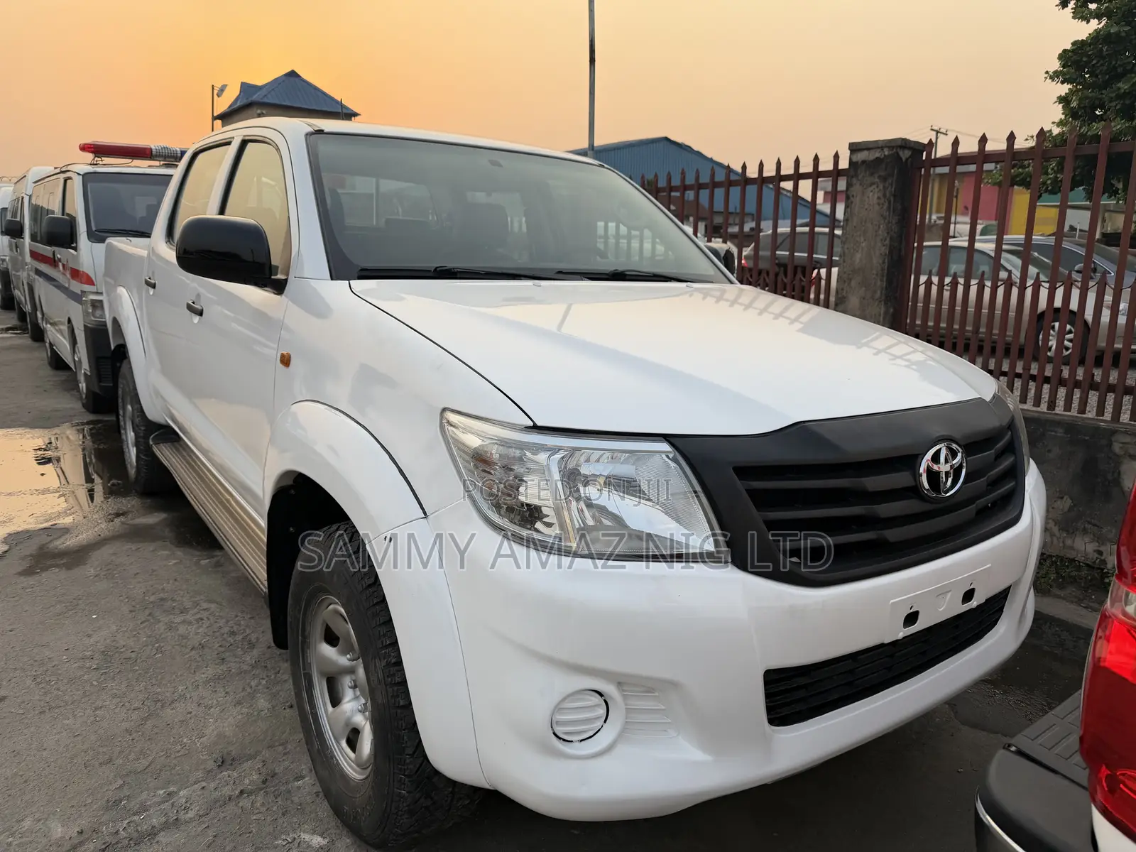 Toyota Hilux 2014 White