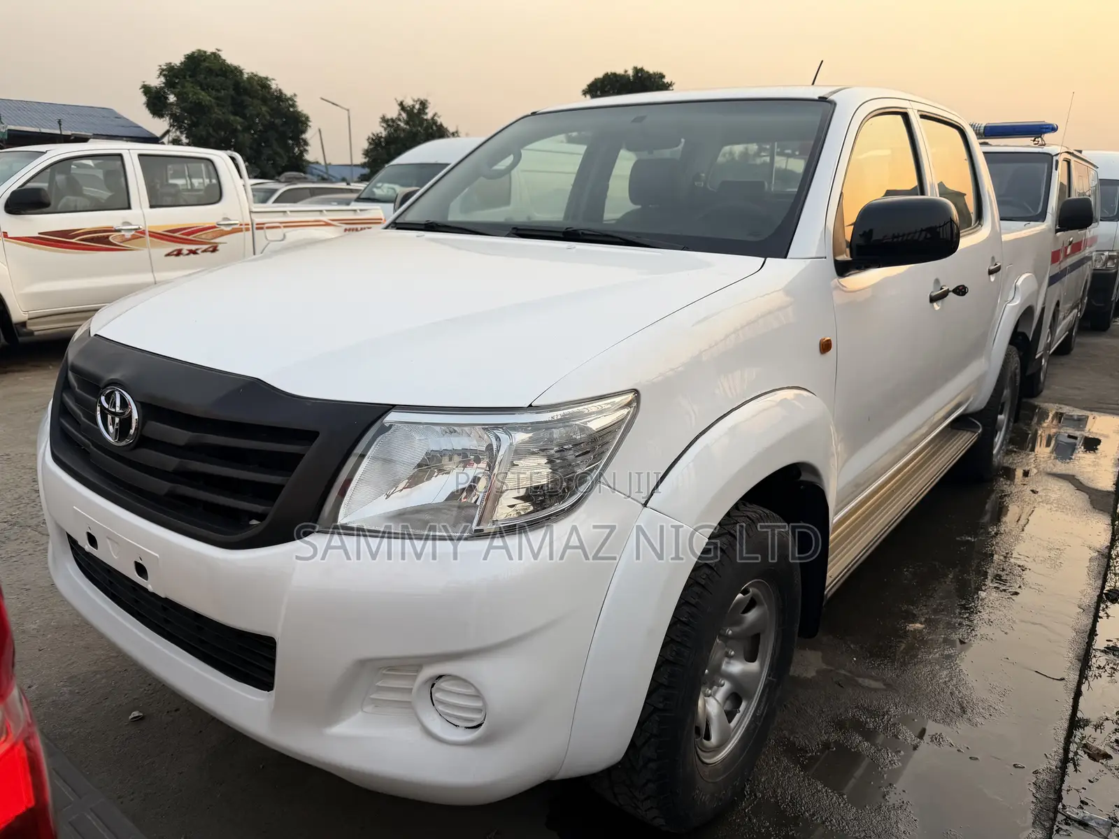 Toyota Hilux 2014 White