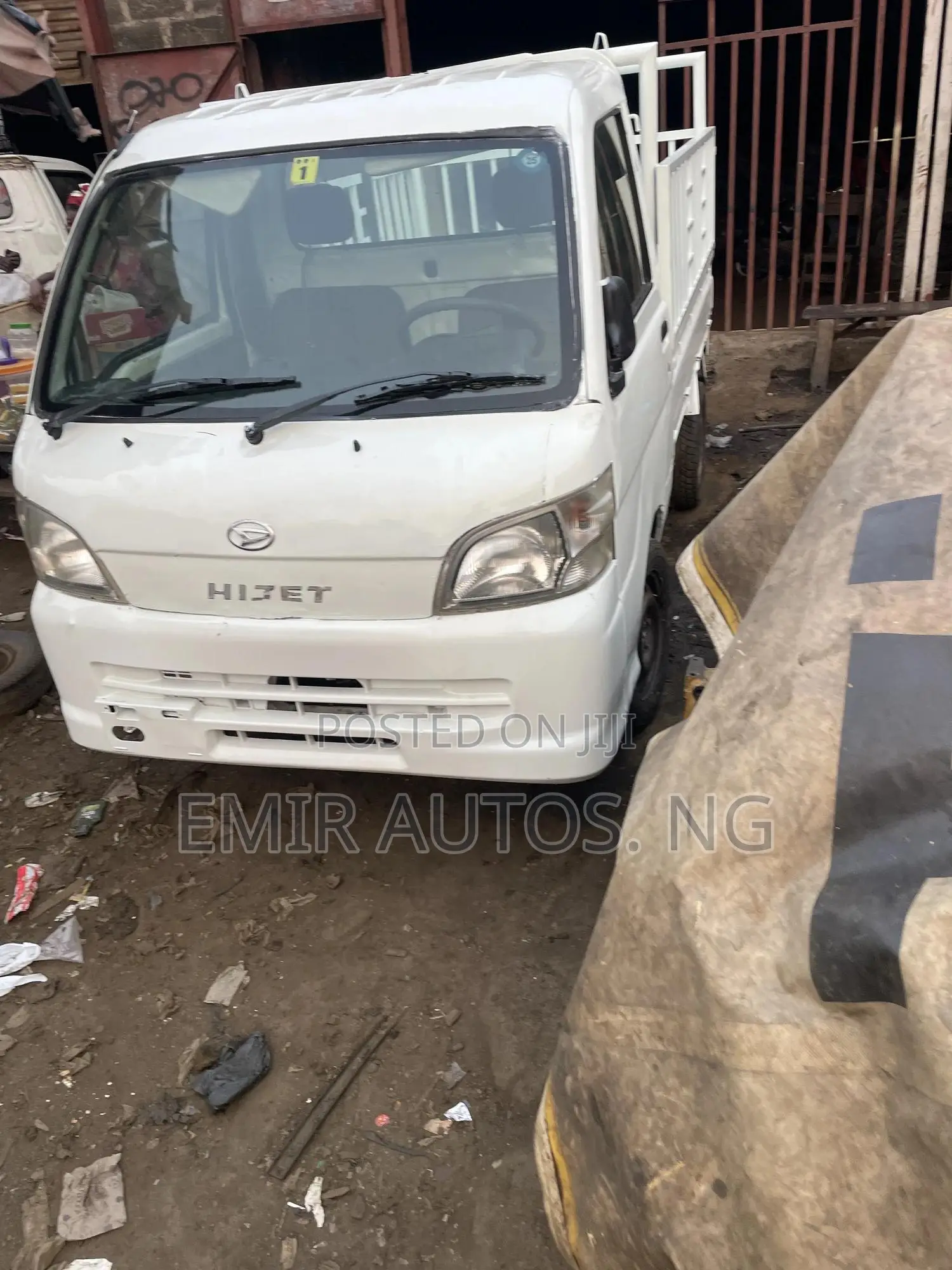 Daihatsu Hijet 2012 White