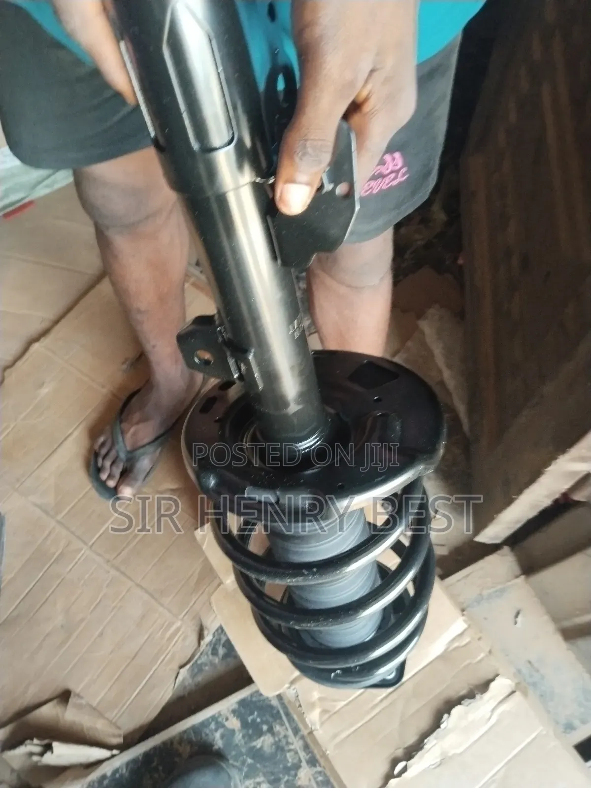 Front Shocks Absorbers Complete, Highlander 2014/019 . Lexus Rx 350