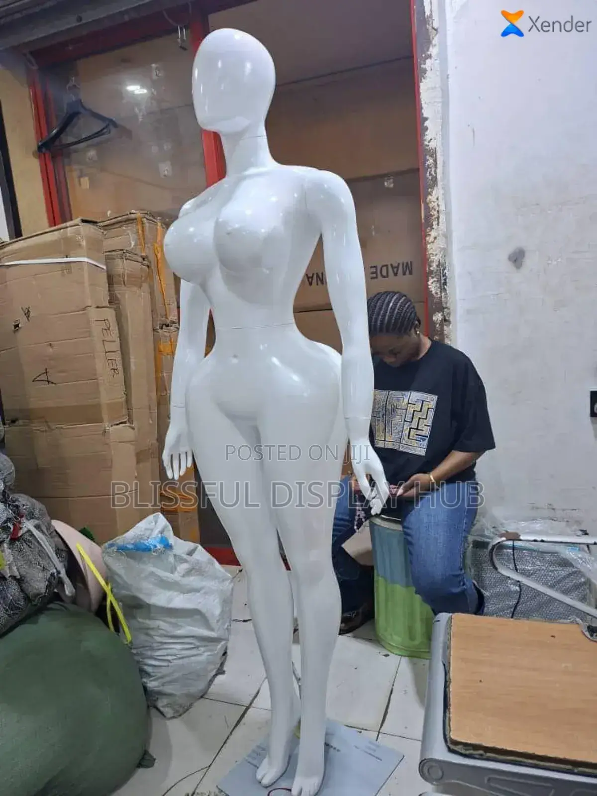 Gold and White BBL and Tiny Waist Female Mannequin