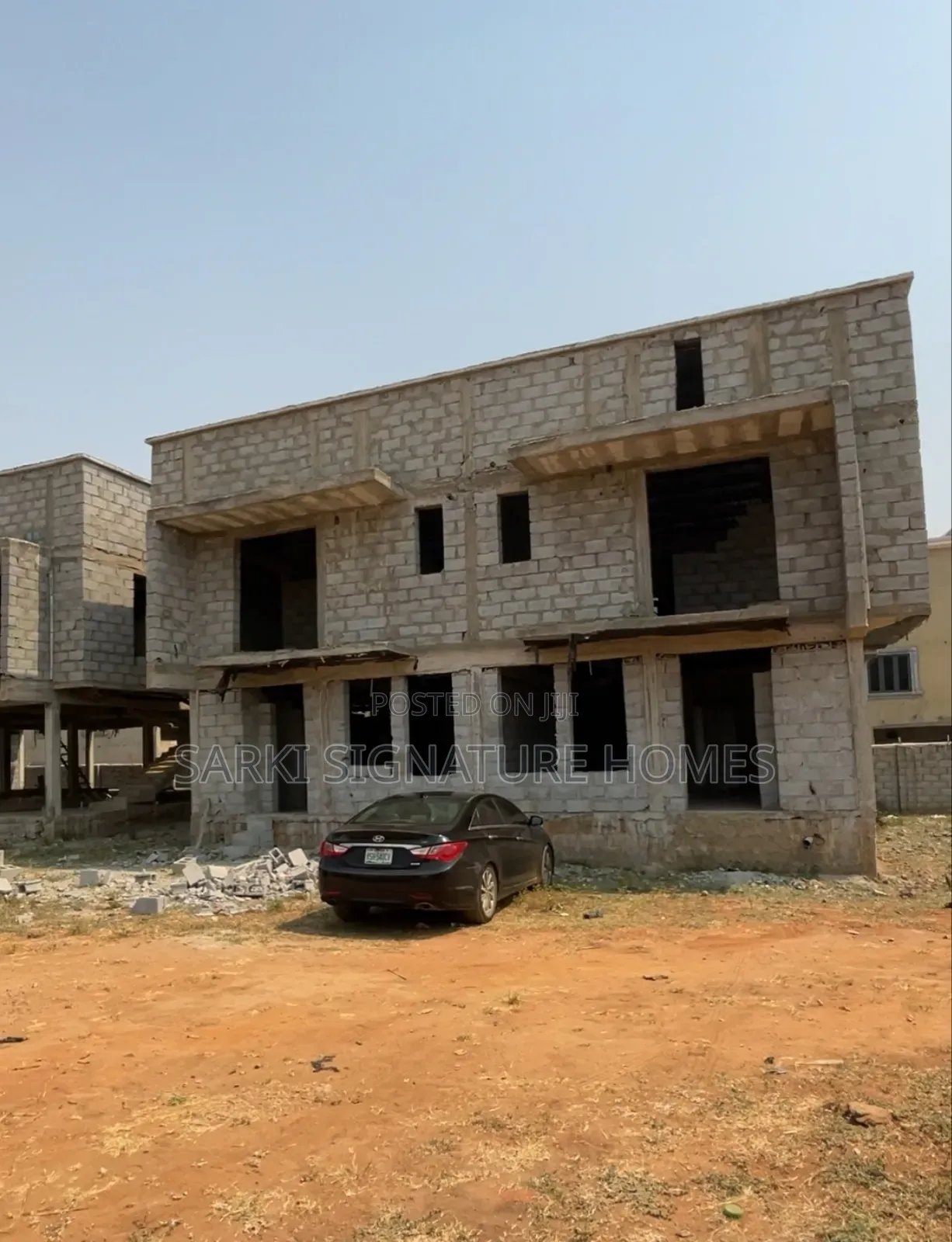 4bdrm Duplex in Leptons Basil, Life Camp for sale