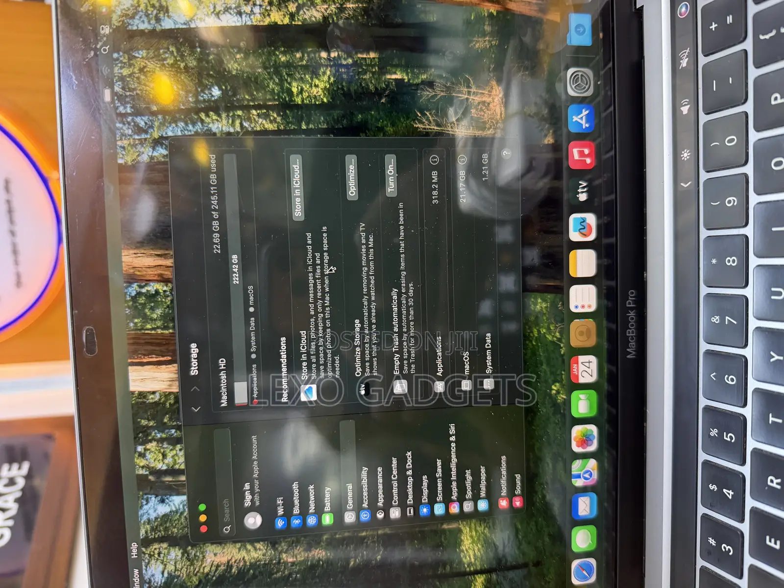 Laptop Apple MacBook Pro 2021 M1 8GB Apple M1 Pro SSD 256GB