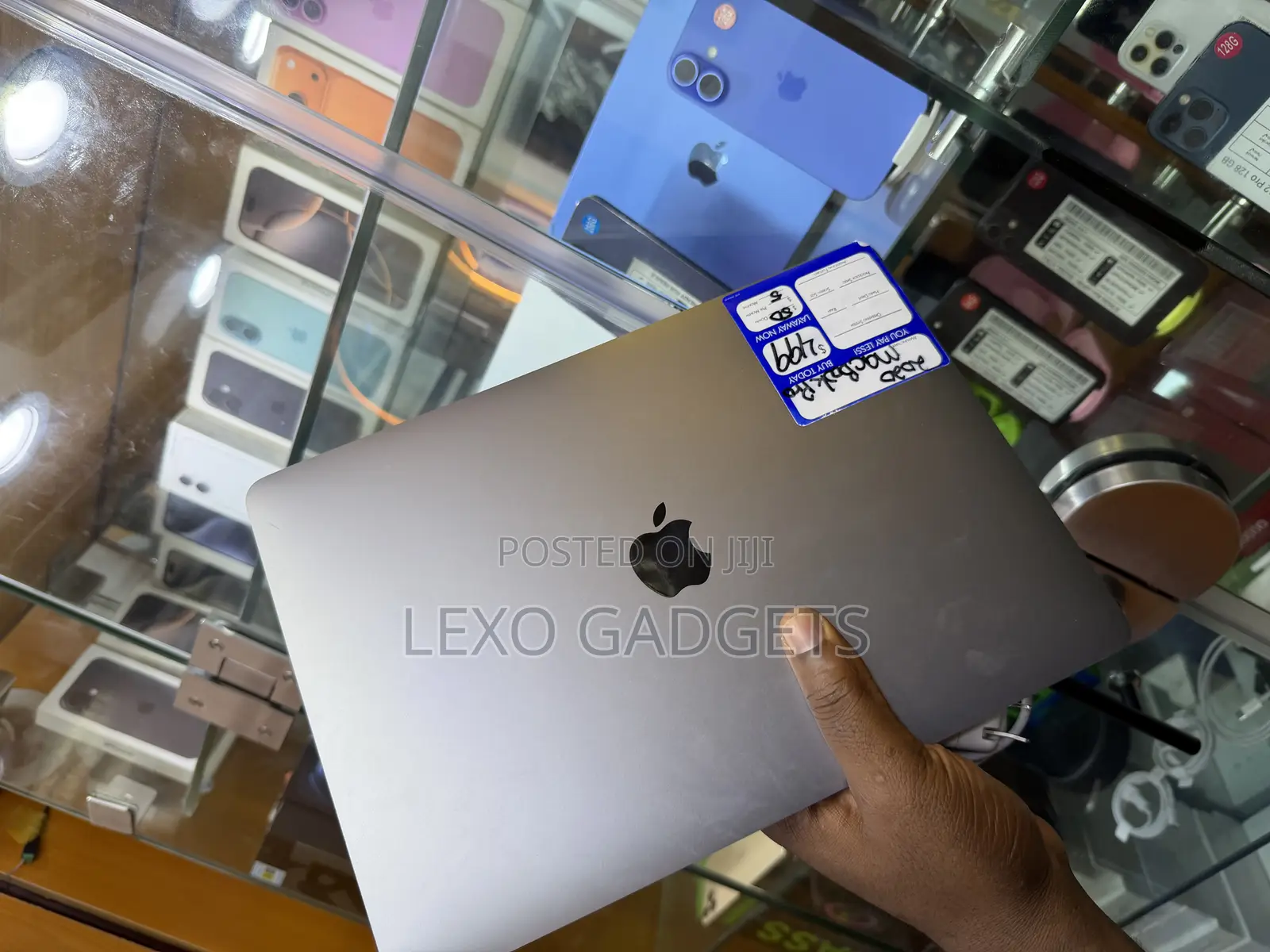 Laptop Apple MacBook Pro 2021 M1 8GB Apple M1 Pro SSD 256GB