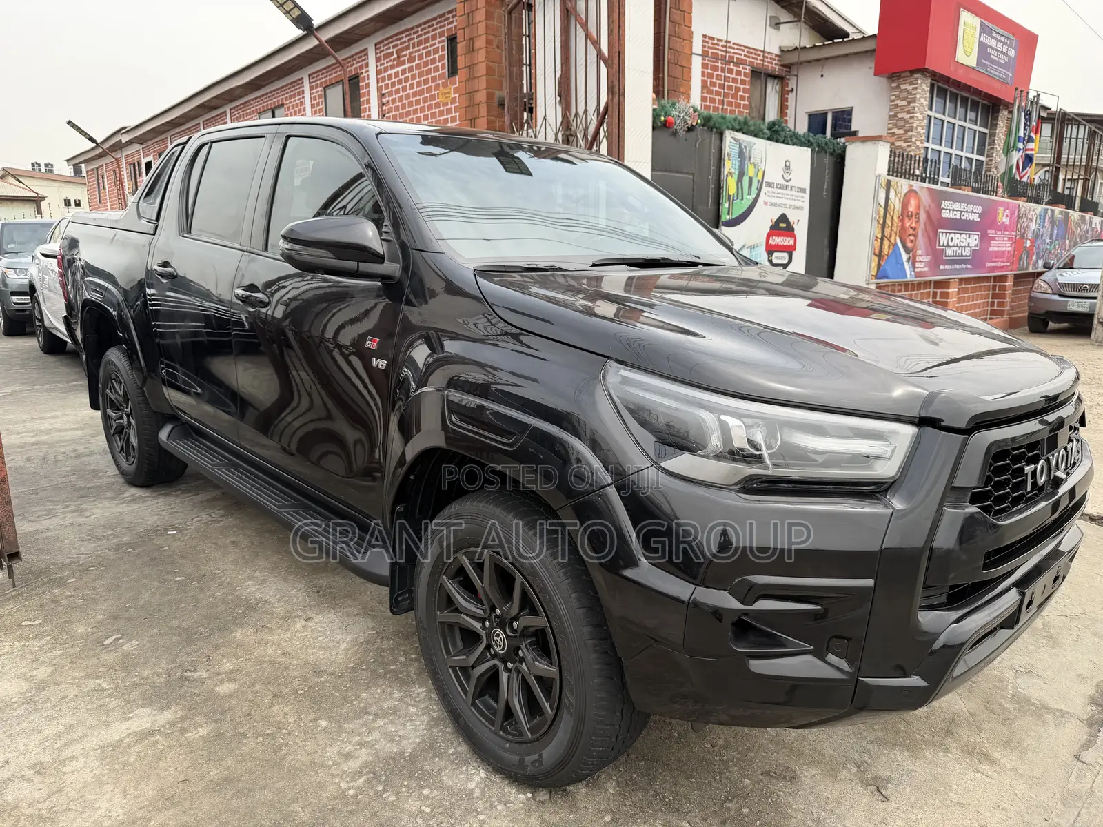 Toyota Hilux 2023 Black