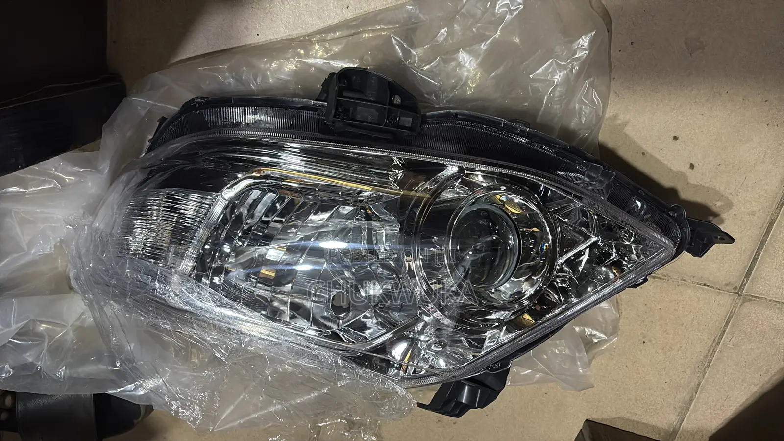 Headlamp Fortuner 2012 Model