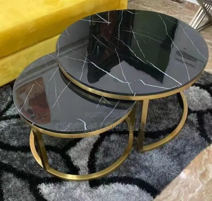 Round Center Table With Small Stools