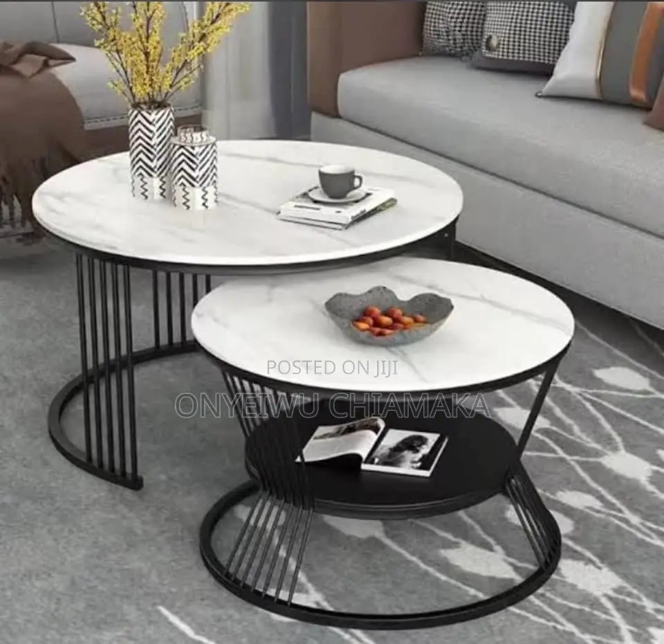 Round Center Table With Small Stools