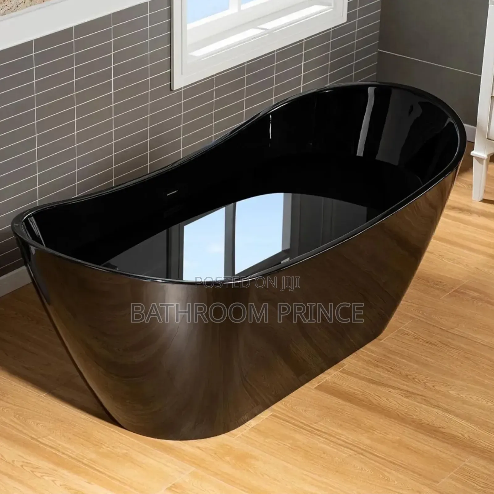 Polish Black Freestand Acrylic Bathtub