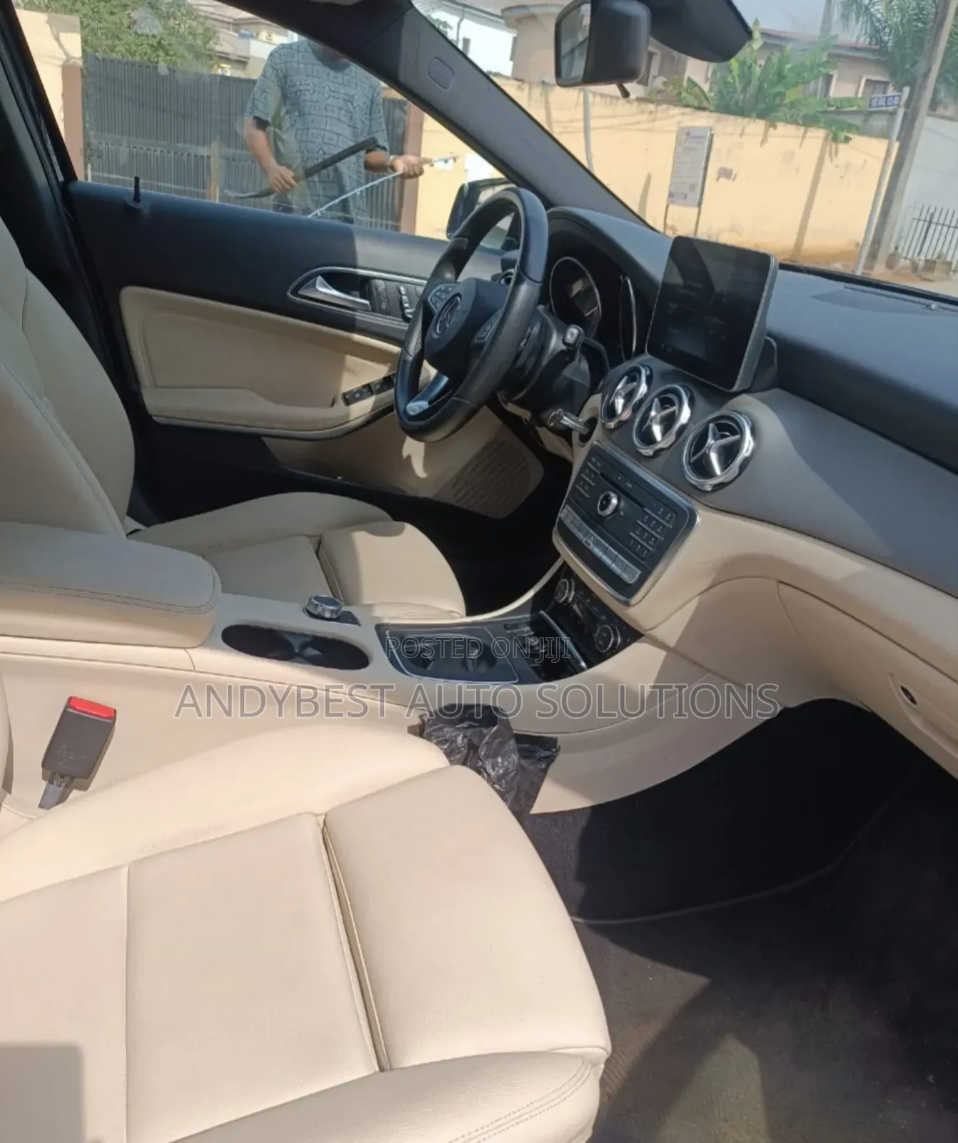 Mercedes-Benz GLA 250 2018 Blue