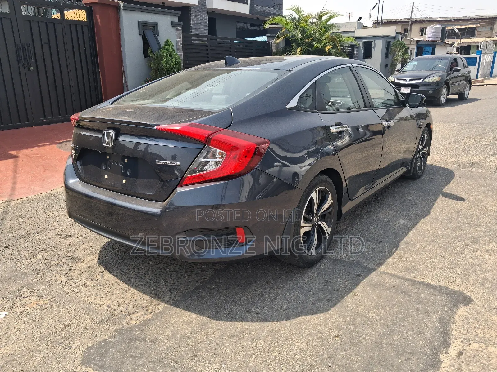 Honda Civic LX 4dr Sedan (2.0L 4cyl) 2017 Gray